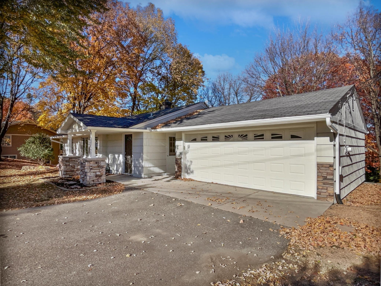 4631 Lynwood Terrace, Minnetonka, MN 55345