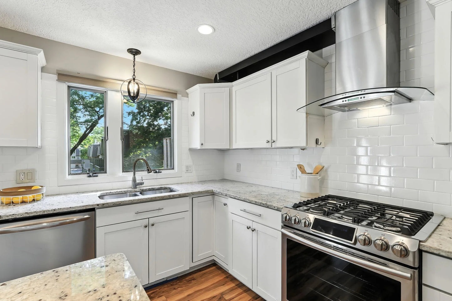10260 Berkshire Road, Bloomington, MN 55437