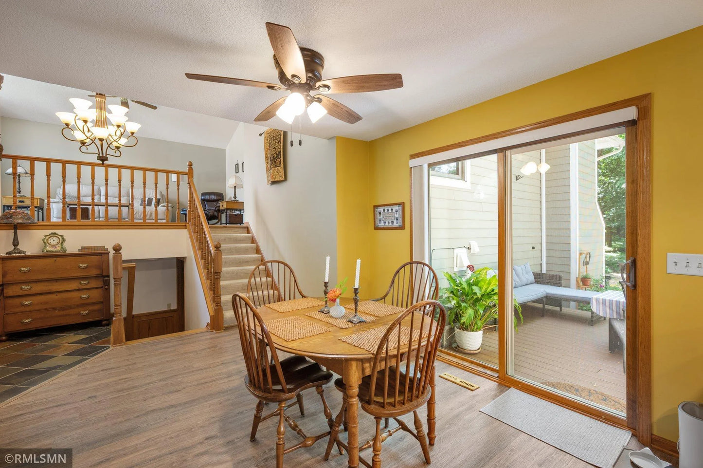 138 Dahlia Street, Mahtomedi, MN 55115