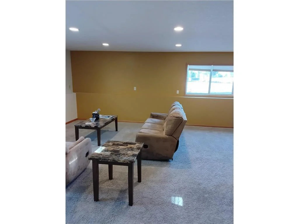9007 Hampshire Avenue, Brooklyn Park, MN 55445