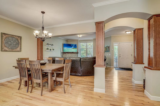 48 125th Street, Burnsville, MN 55337