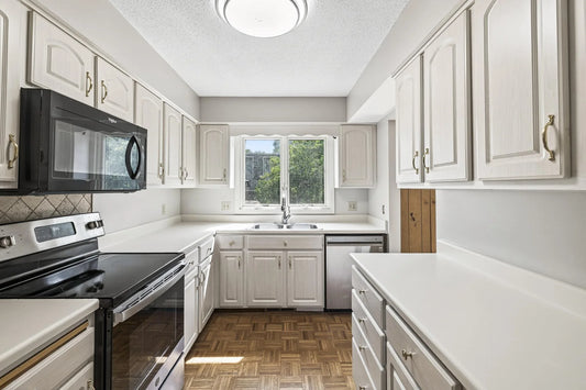 10306 Berkshire Road, Bloomington, MN 55437