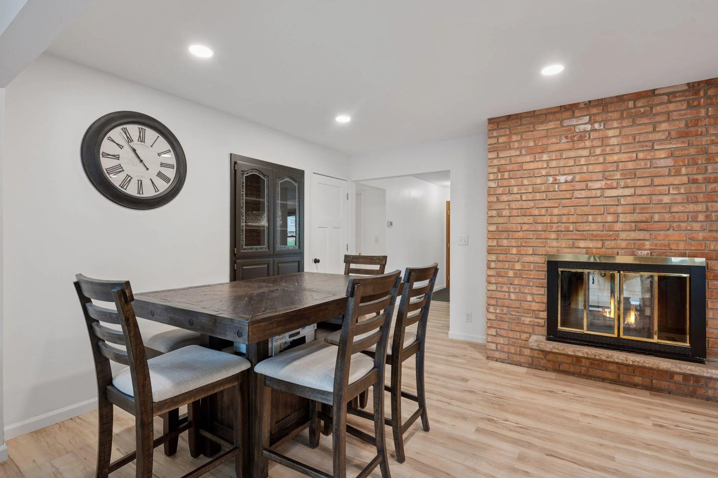 63 Langer Circle, West Saint Paul, MN 55118