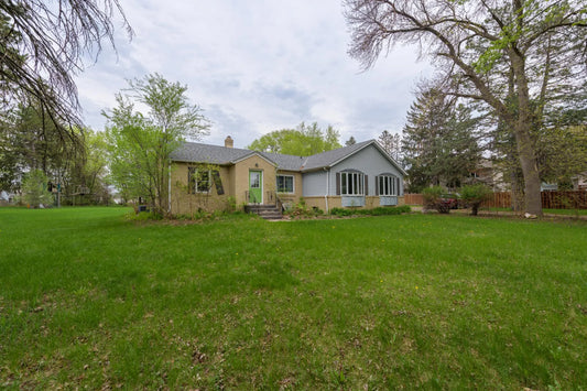475 Tanglewood Drive, Shoreview, MN 55126