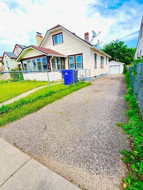 1040 Cumberland Street, Saint Paul, MN 55117