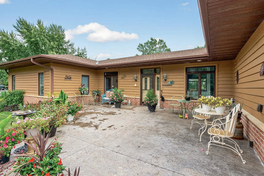 6090 Babcock Trail, Inver Grove Heights, MN 55077