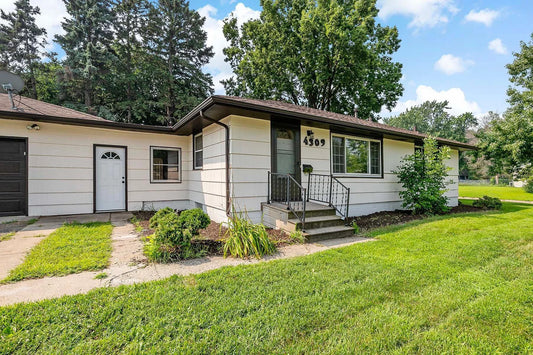 4309 63rd Avenue, Brooklyn Center, MN 55429