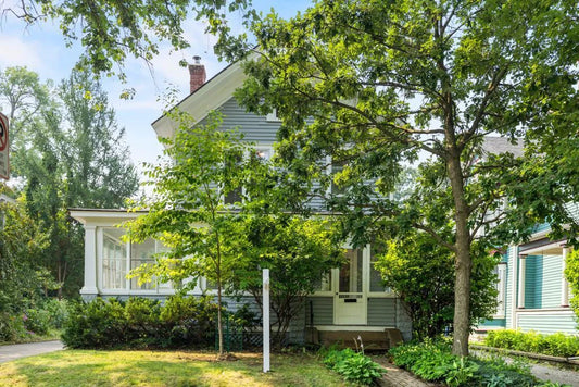 520 Holly Avenue, Saint Paul, MN 55102