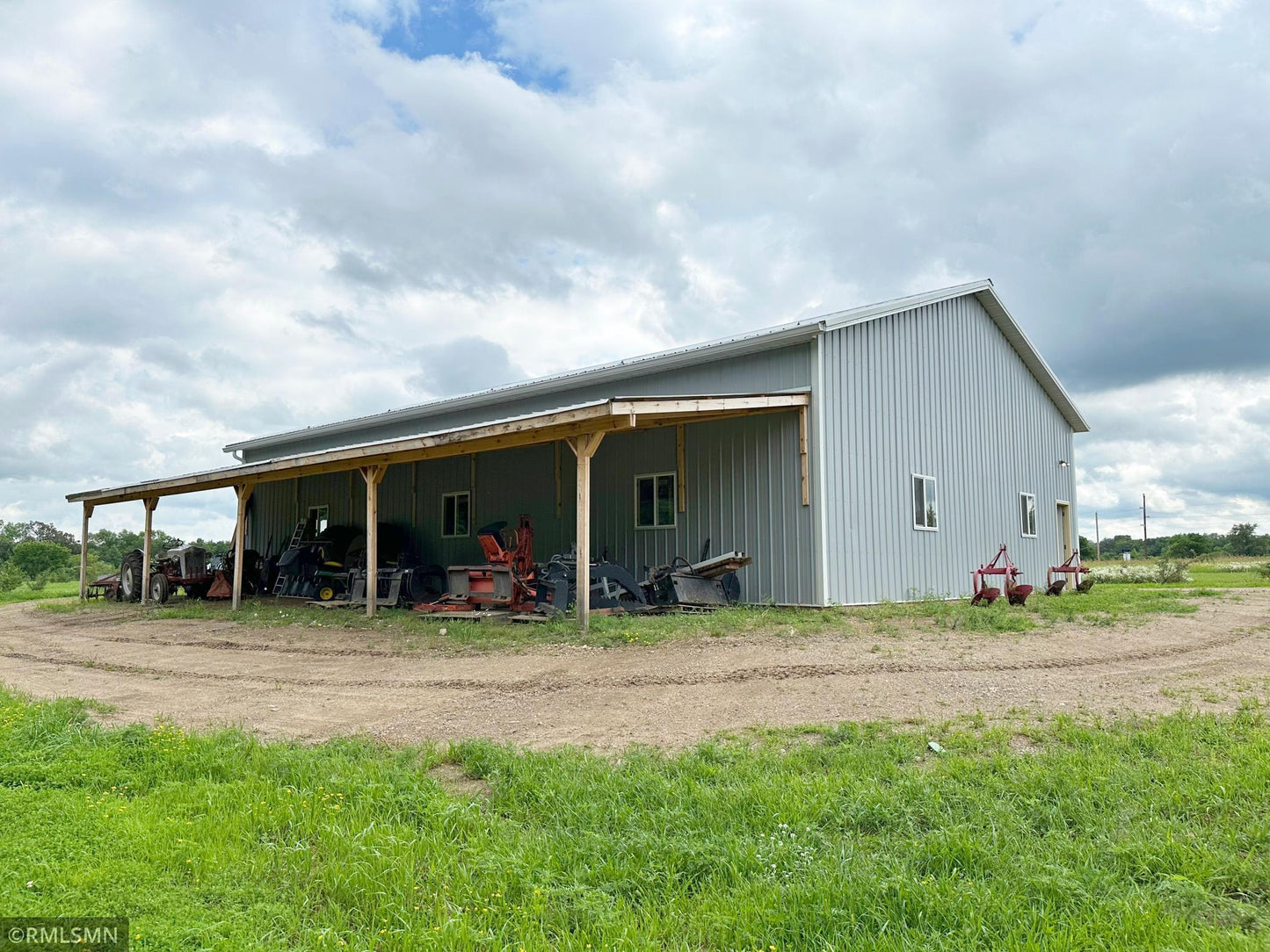 13796 State Highway 55 , Annandale, MN 55302