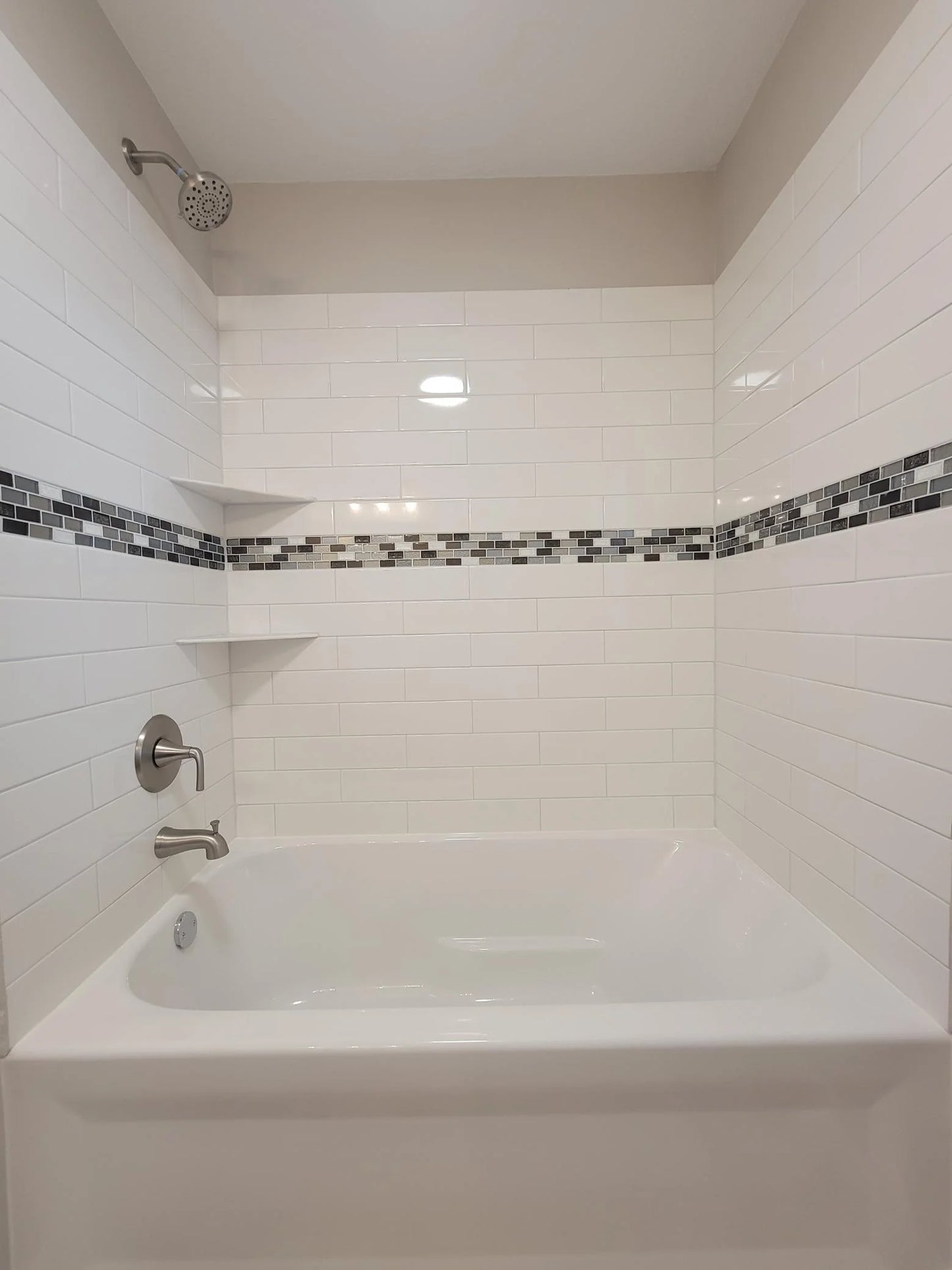 4240 Lake Road Avenue, Robbinsdale, MN 55422