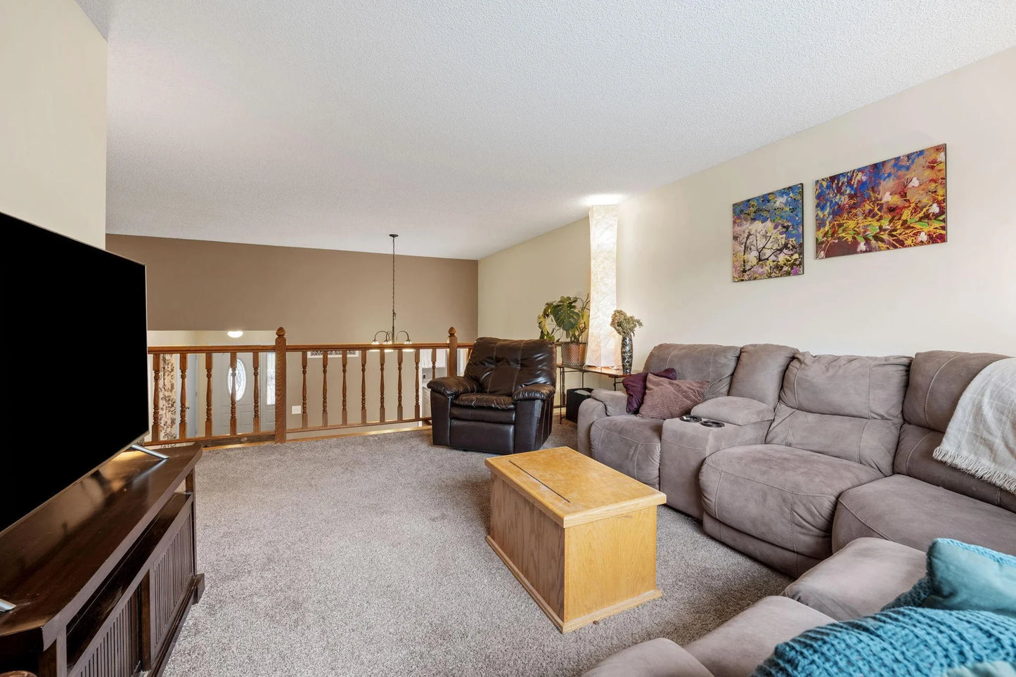 4467 Fawn Ridge Trail, Eagan, MN 55123
