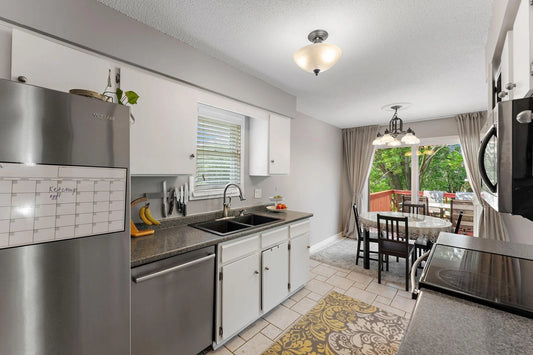 10340 Wyoming Avenue, Bloomington, MN 55438
