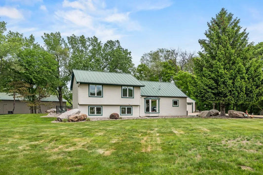 2511 Carver Avenue, Maplewood, MN 55119