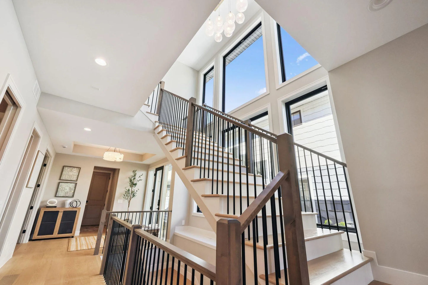 3061 Lake Shore Boulevard, Minnetonka, MN 55391