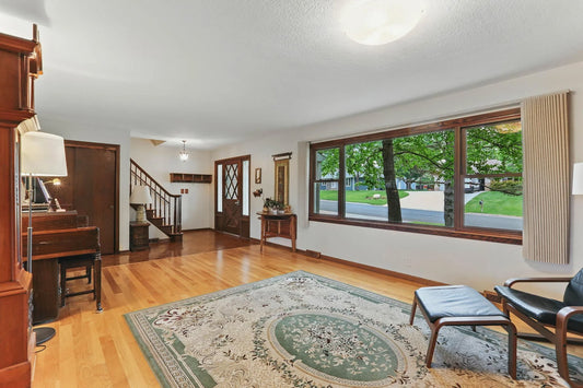 5875 Asher Avenue, Inver Grove Heights, MN 55077