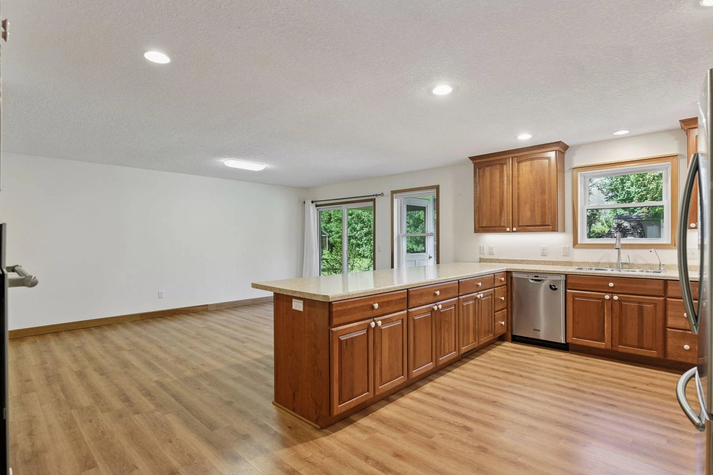 428 St Peter Avenue, Delano, MN 55328
