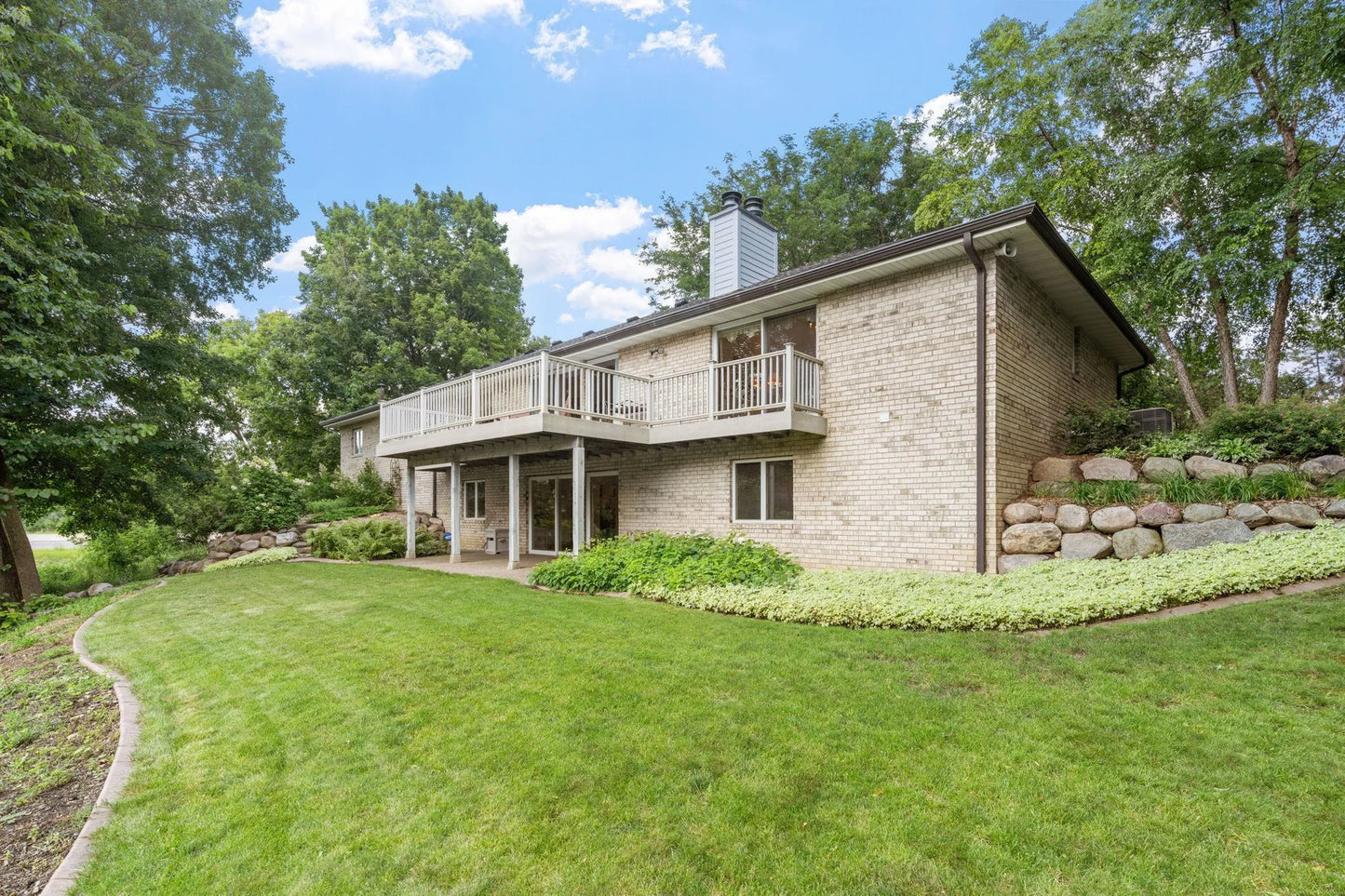 481 Peavey Lane, Wayzata, MN 55391