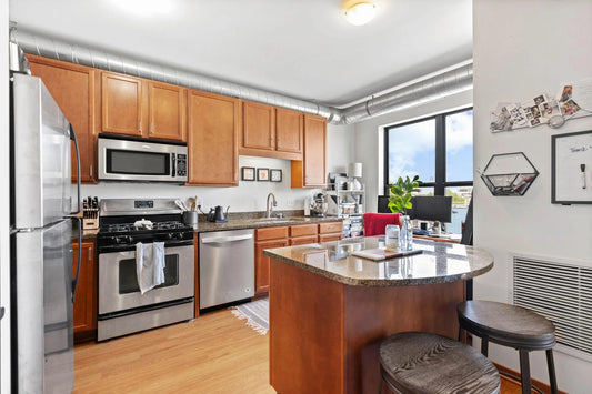 15 Franklin Avenue, Minneapolis, MN 55404