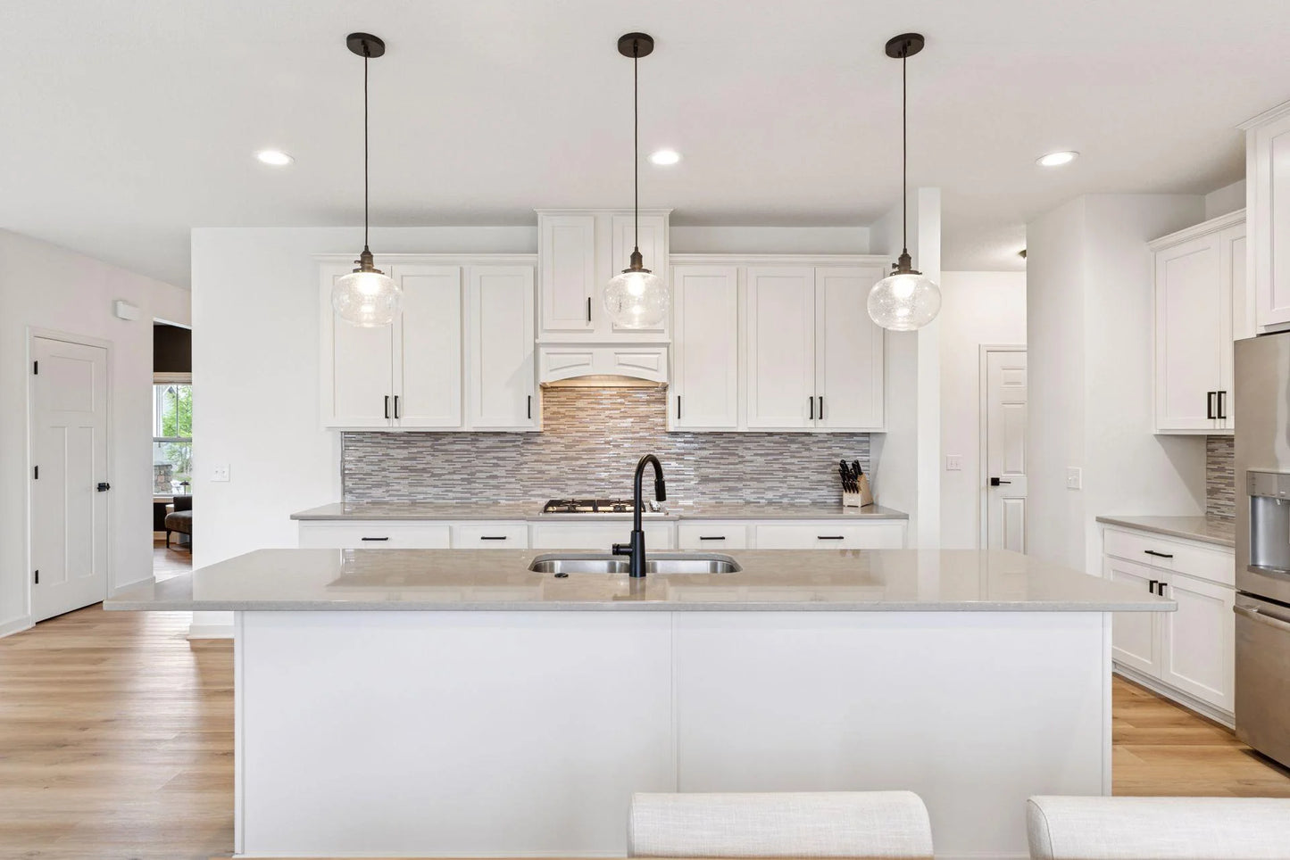 5175 White Star Lane, Woodbury, MN 55129