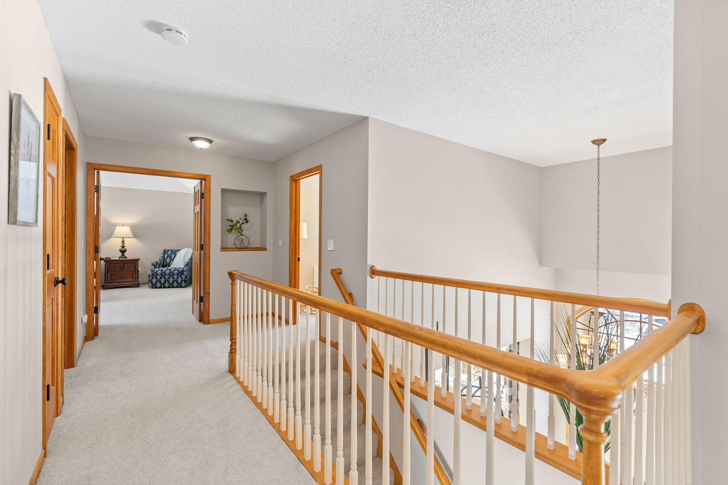 1480 Knob Hill Lane, Chanhassen, MN 55331