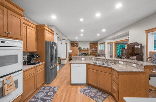 10426 Hidden Oaks Lane, Champlin, MN 55316