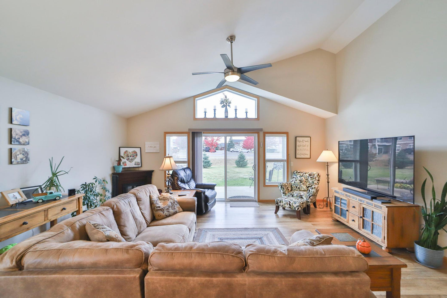 13101 Berrywood Drive, Baxter, MN 56425