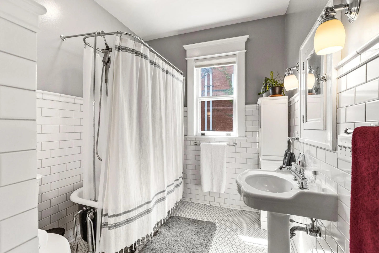542 Portland Avenue, Saint Paul, MN 55102