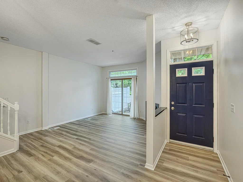8432 Cortland Road, Eden Prairie, MN 55344