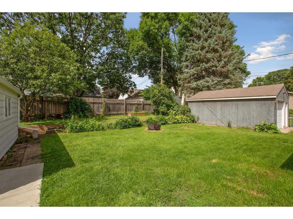 4225 Grimes Avenue, Robbinsdale, MN 55422