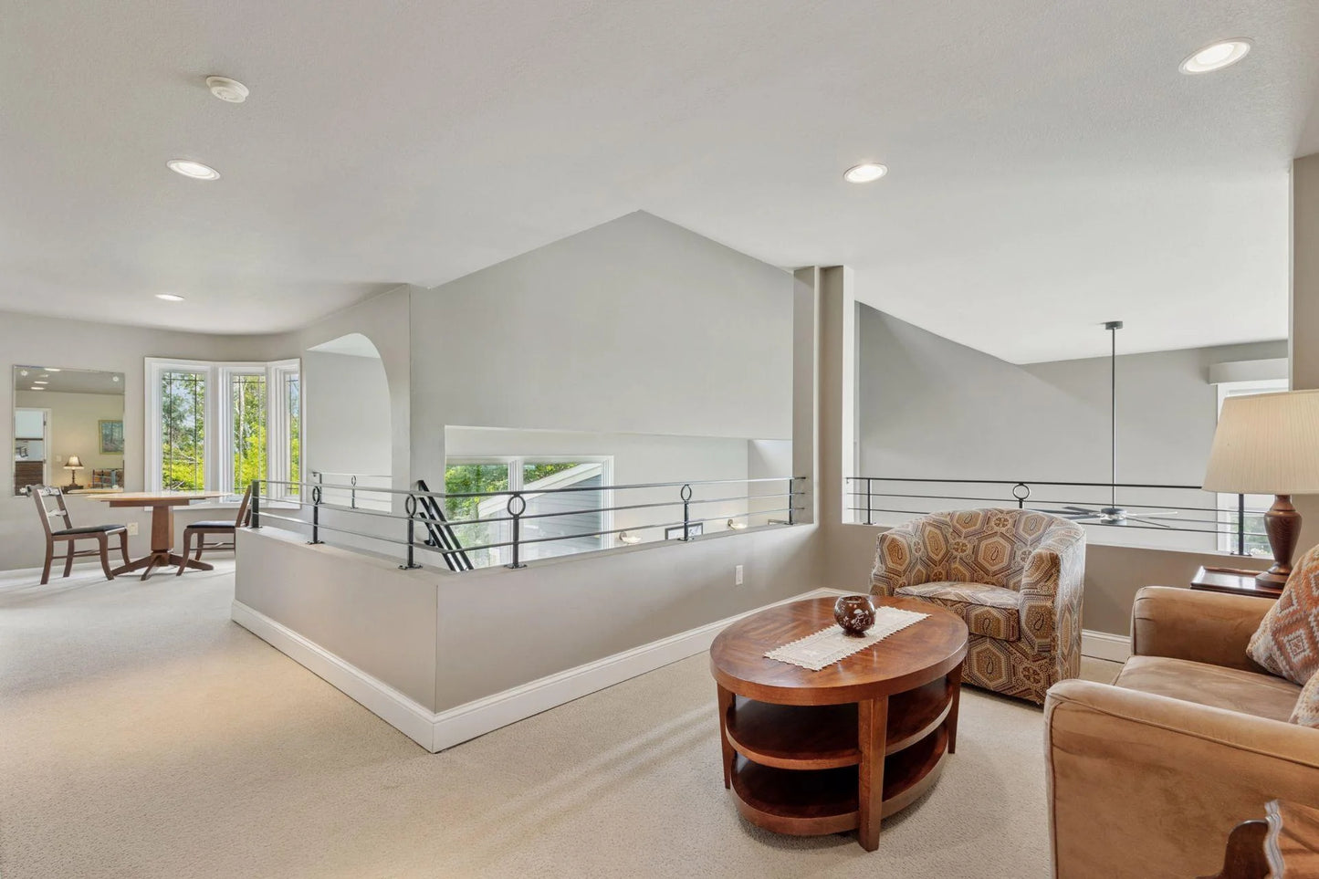 10460 Bluff Circle, Chanhassen, MN 55318