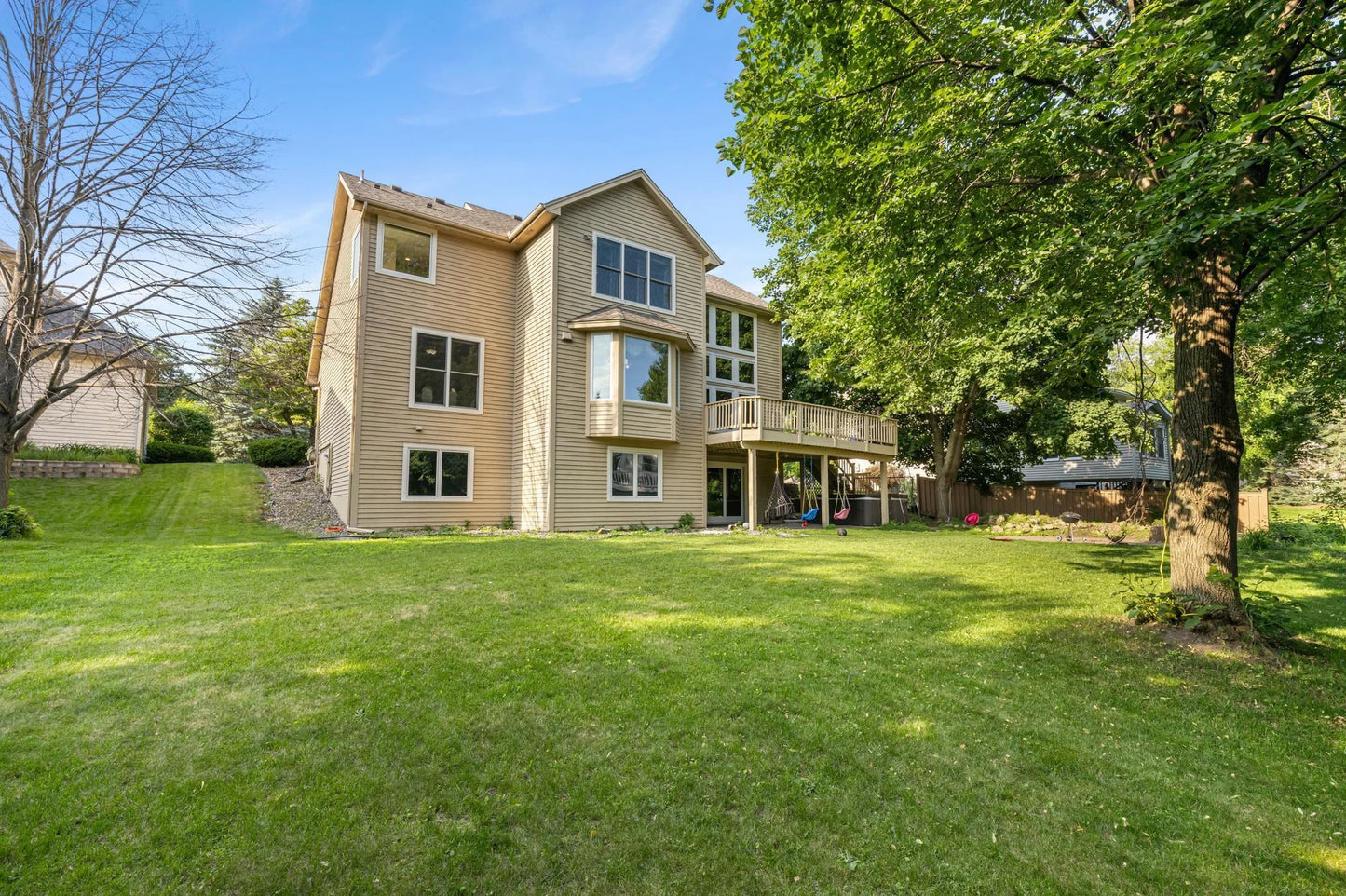 13845 Essex Trail, Apple Valley, MN 55124