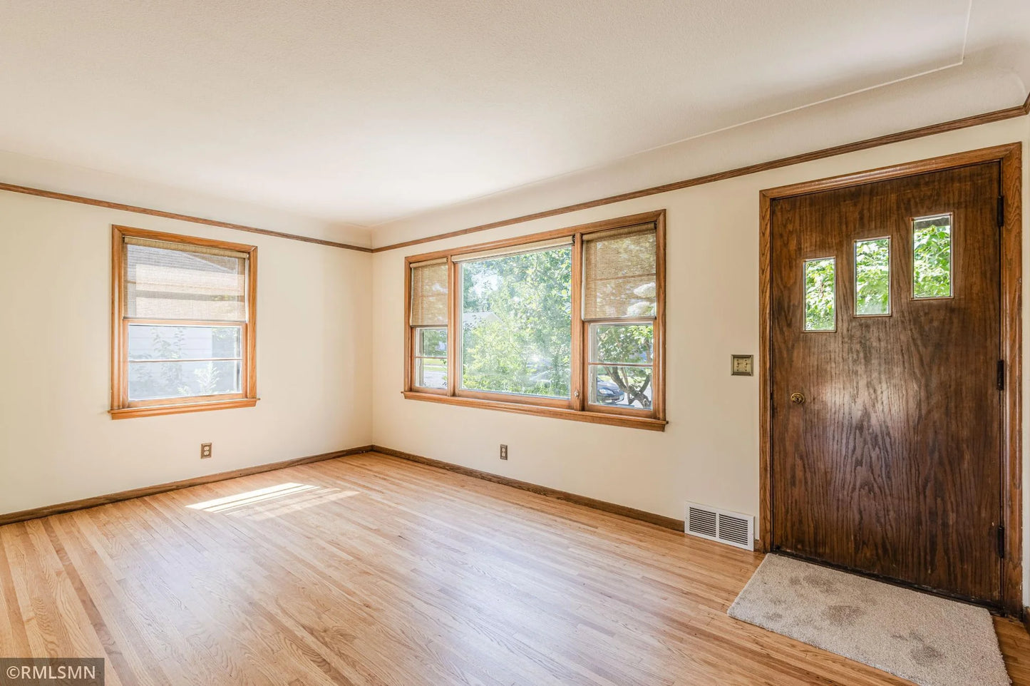 5030 Russell Avenue, Minneapolis, MN 55430