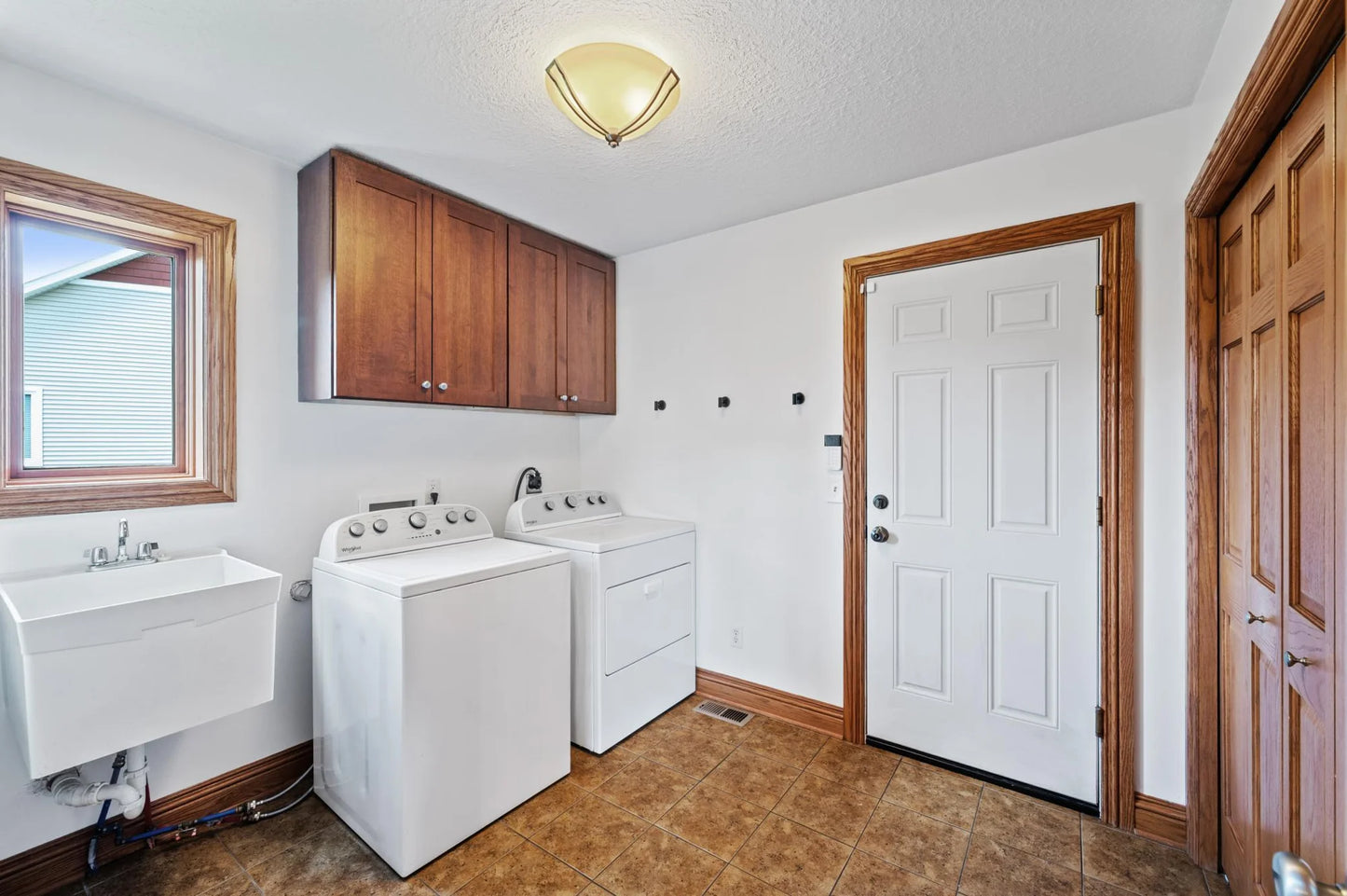 5265 Fenson Court, Hugo, MN 55038
