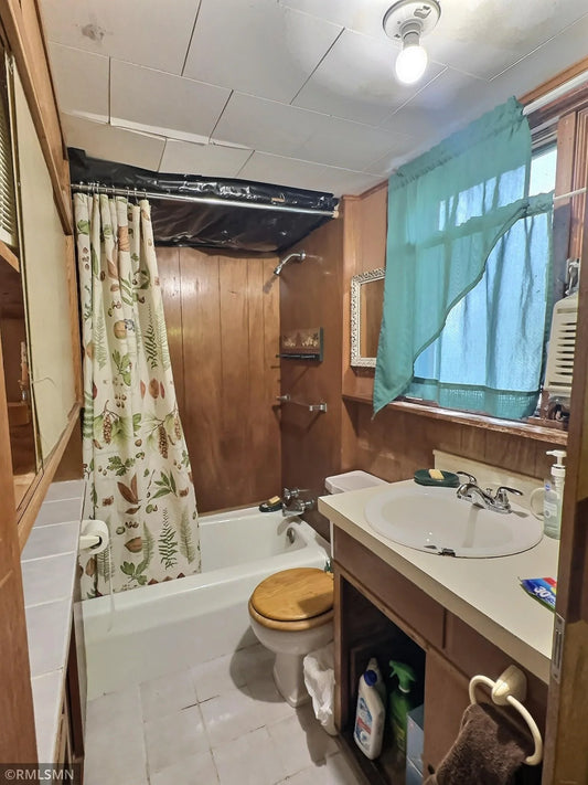 6157 Quinn Avenue, South Haven, MN 55382