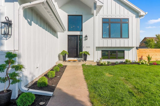 5200 Kalenda Court, Albertville, MN 55301