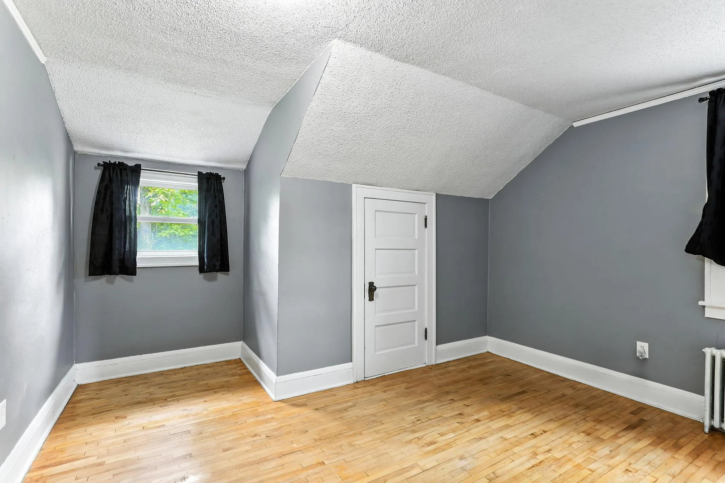 1030 Griffin Avenue, Mahtomedi, MN 55115