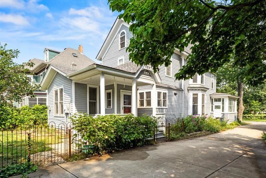 520 Holly Avenue, Saint Paul, MN 55102