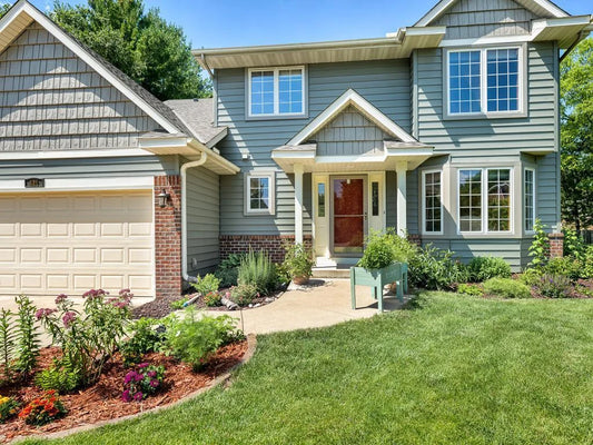 421 Oak Creek Court, Vadnais Heights, MN 55127