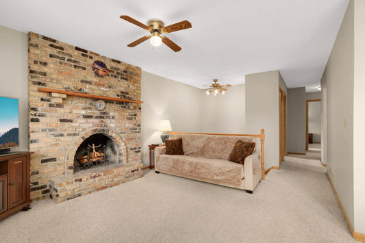 4448 Woodgate Point, Eagan, MN 55122