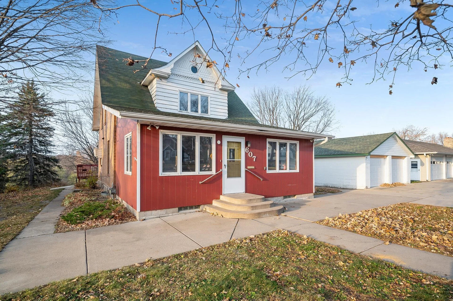 607 Lake Boulevard, Buffalo, MN 55313