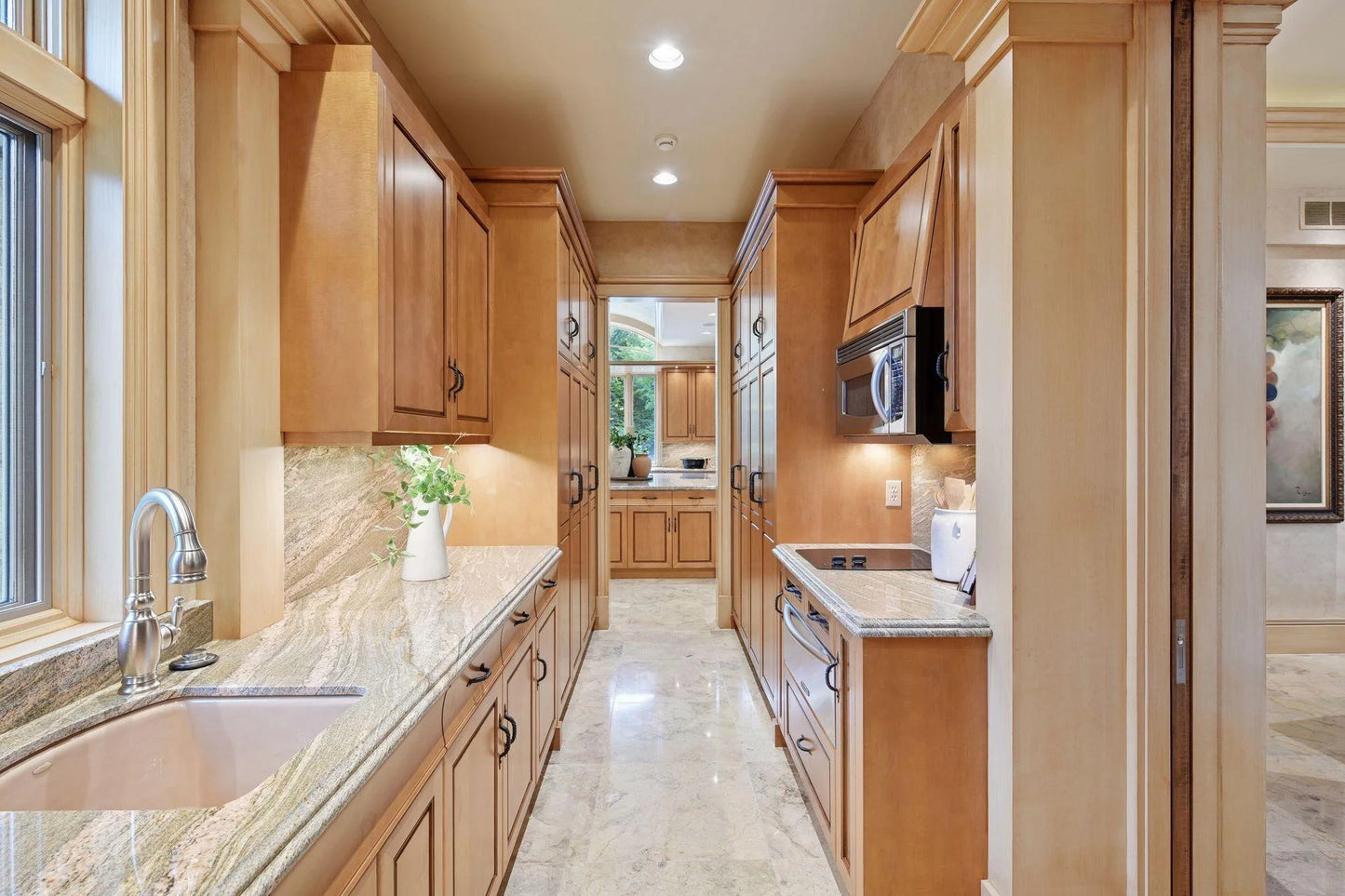 1989 Dwight Lane, Minnetonka, MN 55305