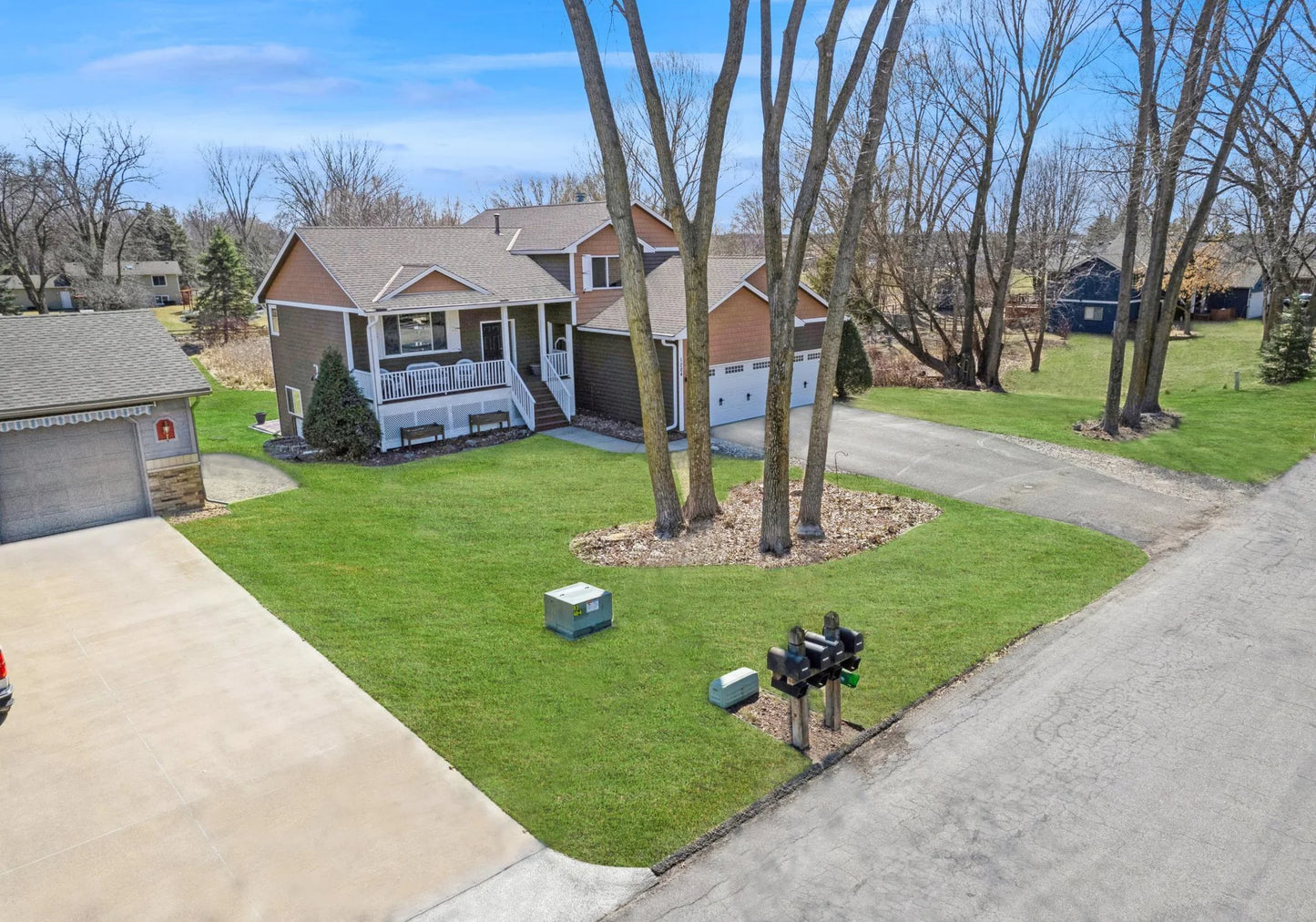 1284 Otter Ridge Road, White Bear Twp, MN 55110