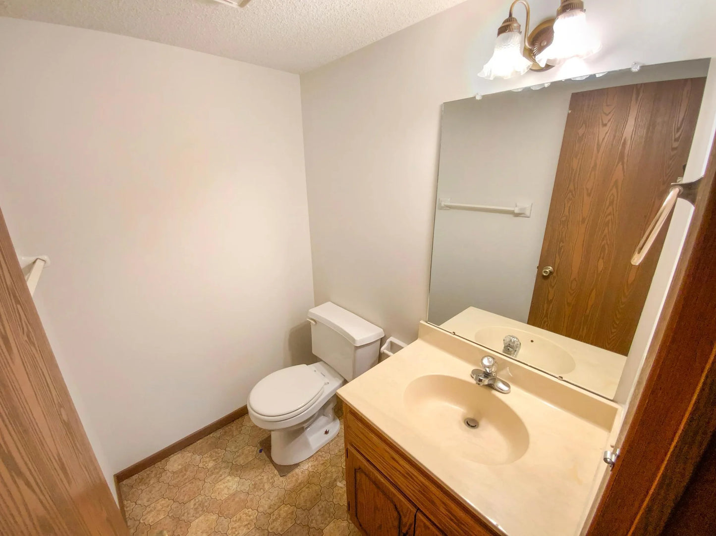 5167 148th Street, Apple Valley, MN 55124