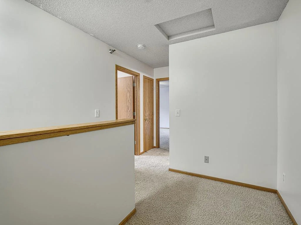 8432 Cortland Road, Eden Prairie, MN 55344