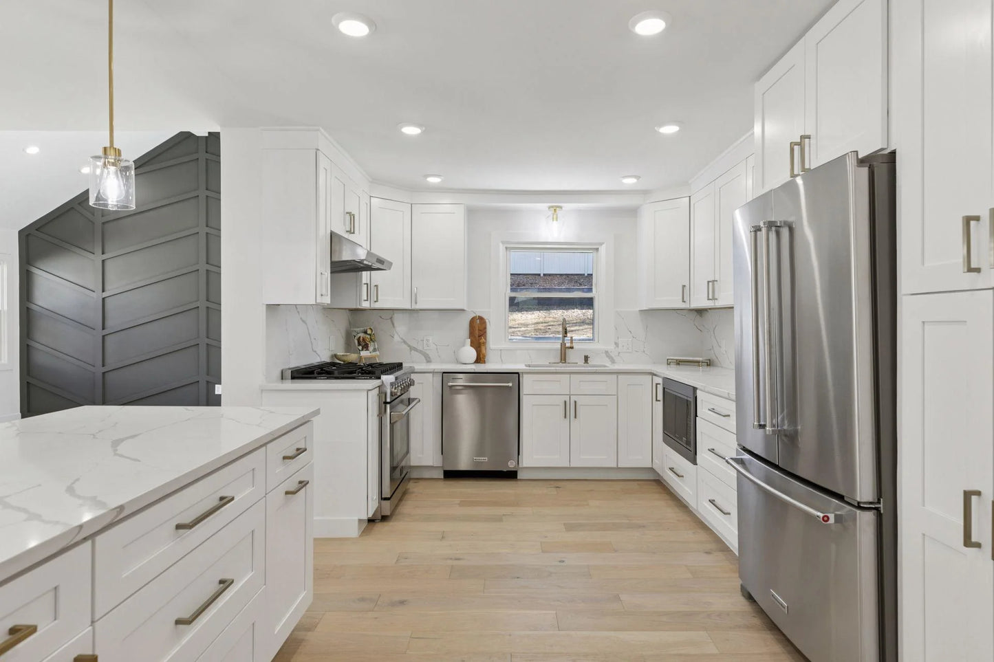 1022 Fairview Avenue, Saint Paul, MN 55116