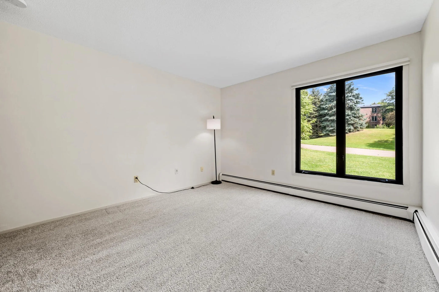 5140 102nd Street, Bloomington, MN 55437