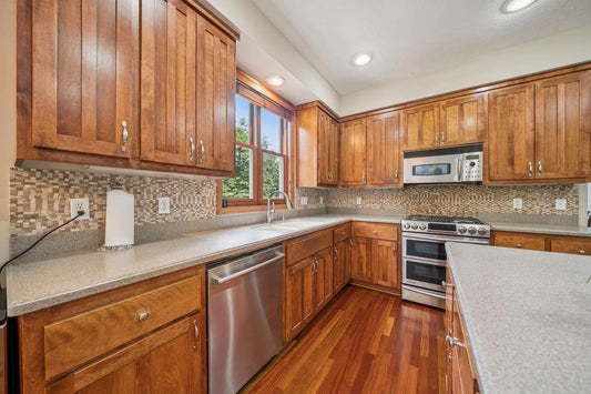 4628 Pinetree Curve, Eagan, MN 55122