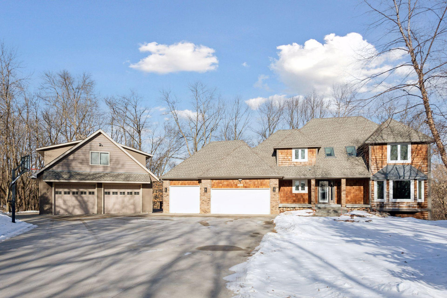 1811 Lake Lucy Lane, Chanhassen, MN 55331