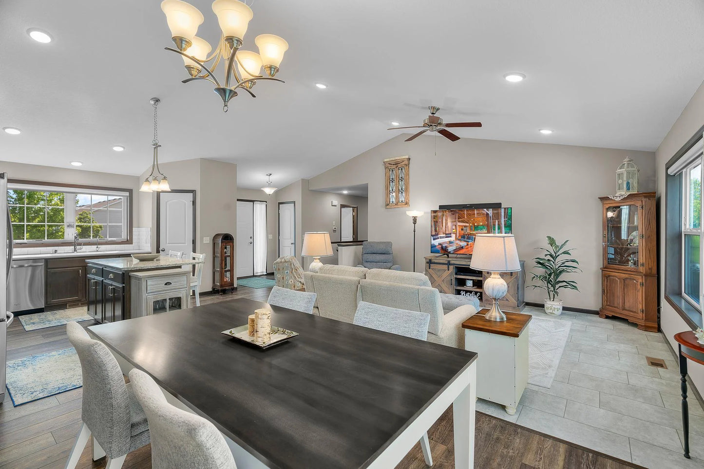 5234 Sundial Lane, Woodbury, MN 55129
