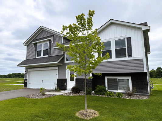 431 Valley Drive, Annandale, MN 55302